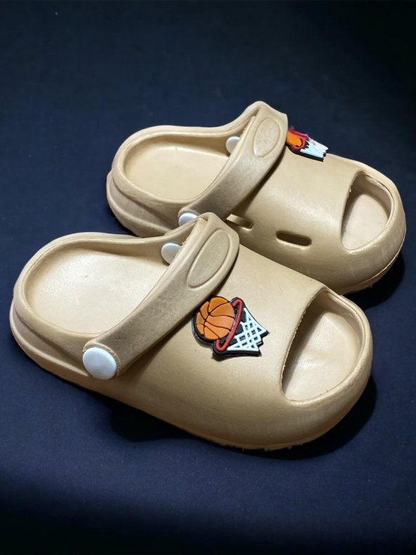 Defa Çocuk Bej Renk Figürlü Önü Açık Kaydırmaz Sandalet Crocs Terlik
