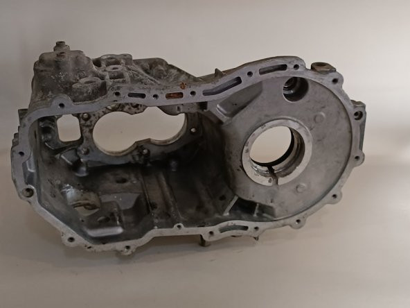 VW Audi FSI Şanzıman Dişli Muhafazası 02T301103AB Çıkma Parça - 7