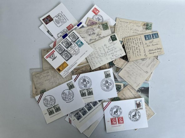Yabancı Zarf ve Kartpostal Lotu 310 Adet B022
