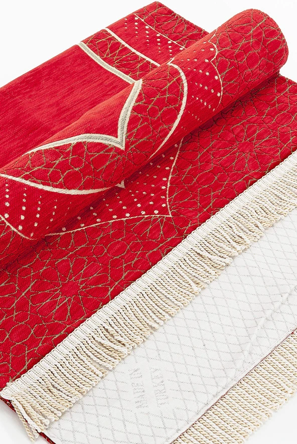 Mihrap Desenli Astarlı Şönil Seccade - Kırmızı - Resim 4