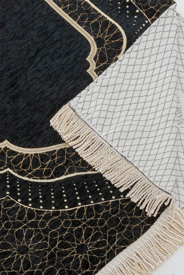 Mihrap Desenli Astarlı Şönil Seccade - Siyah - Resim 3