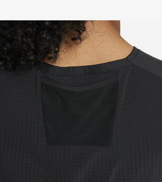 Nike Dri-FIT Rise 365 DN4482-010 Erkek Koşu Tshirt - 4
