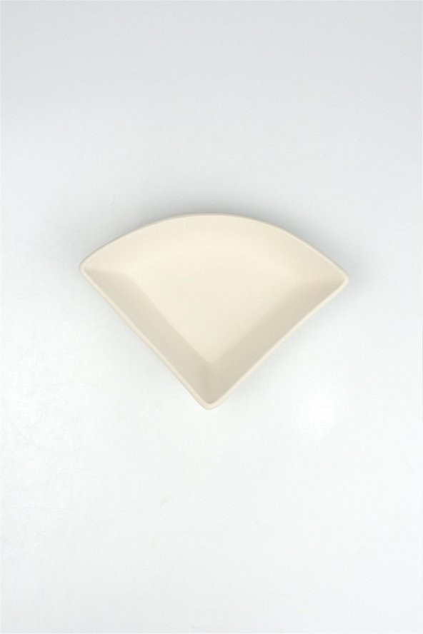 Üçgen Çerezlik Seramik Bisküvi  (Ham Bisküvi Boyanabilir Obje) ürün görseli