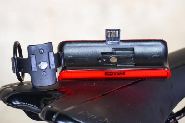 Knog Big Cobber Usb Şarjlı Bisiklet Arka Lambası 270 Lümen STP-219 - 6