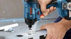 BOSCH GDR 180-LI SOMUN SIKMA (2x2.0Ah;Plastik) - Resim 4