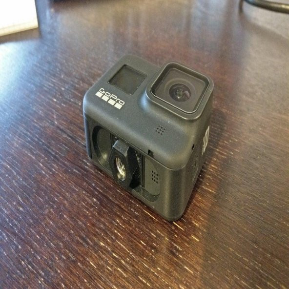 Gopro Hero 8 Siyah Konu Tutucu Plastik Aparat