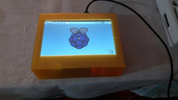 5 İnç 800 X 480 Hdmi Tft Lcd Dokunmatik Ekran Ve Raspberry Pi 2 (Duvara Monte) Plastik Aparat