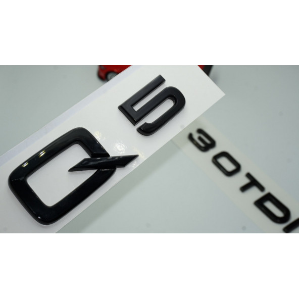 Audi Q5 30 TDi Parlak Siyah ABS 3M 3D Bagaj Yazı Logo Orjinal Ürün