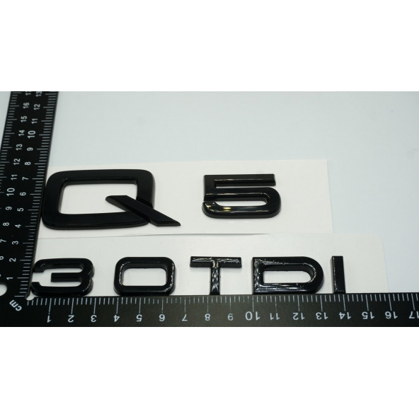 Audi Q5 30 TDi Parlak Siyah ABS 3M 3D Bagaj Yazı Logo Orjinal Ürün - 3