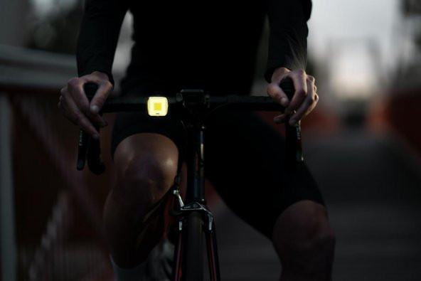 Knog Blinder Square Usb Şarjlı Bisiklet Ön Aydınlatması FAR-229 - 5