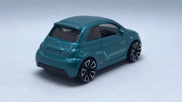 Hot Wheels Tekli Arabalar FİAT 500e HKH59 - 3