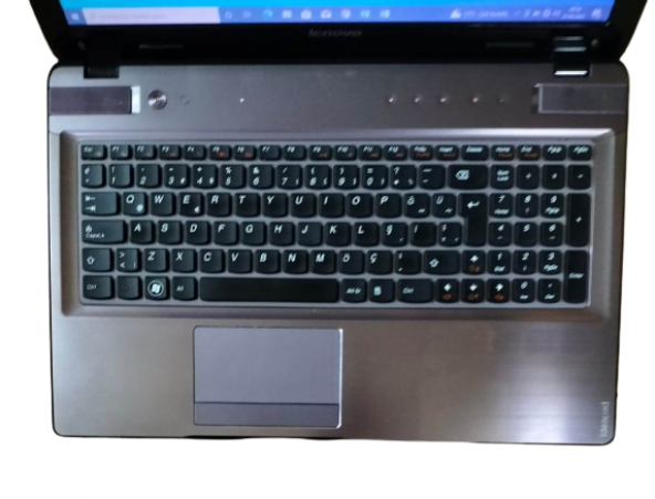 Lenovo İdeapad Y570 İ5 2450M 8Gb Ram 2Gb EkranKart Ssd Notebook - 2