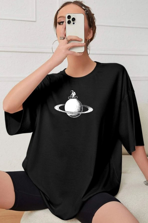 Unisex Astronaut Rides Baskılı T-shirt