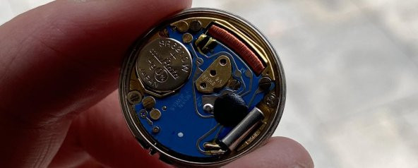 Eterna 23.7 mm Deri Kordon 14K Altın Kadın Kol Saati 2.El - 18