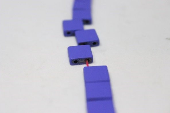 Hematit Taşı Çift Delikli/Adet (17535-1) - Resim 2