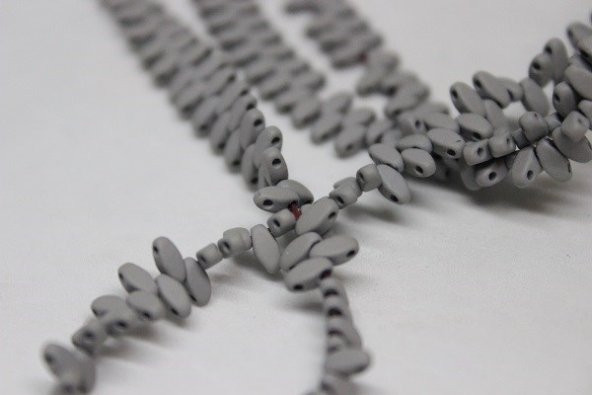 Hematit Taşı Çift Delikli/10 Adet (17495-1) - Resim 4