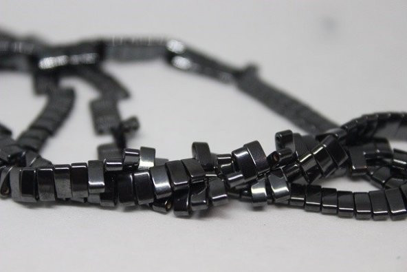 Hematit Taşı Çift Delikli/10 Adet (17410-1) - Resim 4