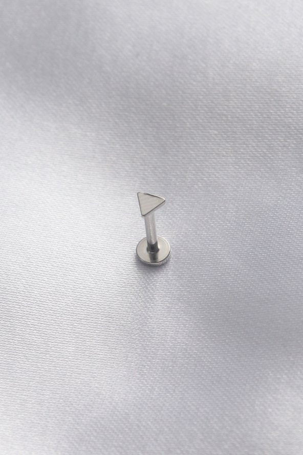 BS Erb 316L Cerrahi Çelik 8 Mm Gümüş Renk Üçgen Dudak Piercing