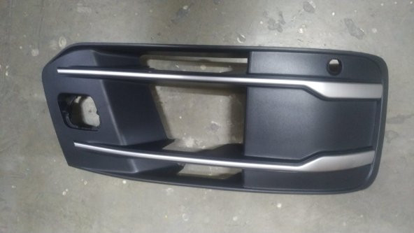 SIS FAR KAPAGI SAG / AUDI Q7 16-17 / 4M0807682-WISCO