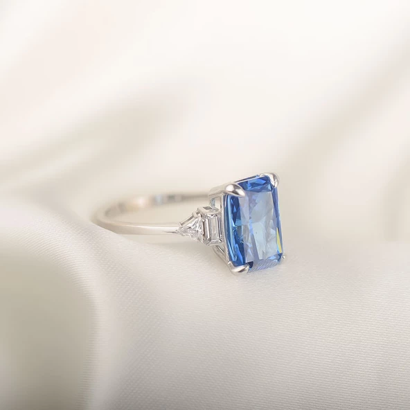 14k Altın Mavi Radyant Yüzük ürün görseli