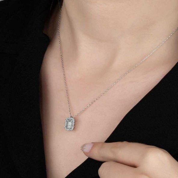 GRANDBAZAAR LUXURY Swarovski Taşlı Gümüş Baget Bayan Kolye