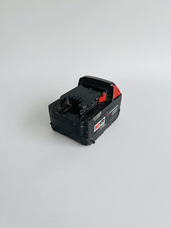 Milwaukee 18V 3.0Ah Li-ion Akü M18BX 4932352668 2.El - 2