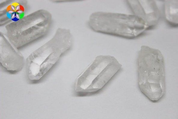 Mini Boy Uçlu Berrak Bebek Kristal Kuvars Ham Doğal Parçalar 3-5 Gram - 4