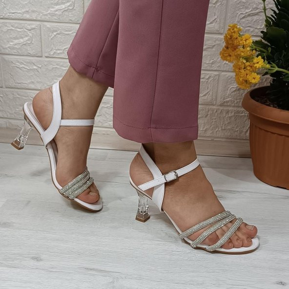 Fiyra 7027 Beyaz 7cm Kadeh Topuk Üçbant Taşlı Bayan Abiye Ayakkabı - 5