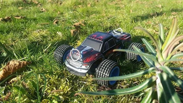 Wltoys K989 Canavar Kamyon Tekerleği + Lastikler (Wazfpv) Plastik Aparat