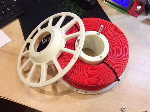 Filament İçin Kompozit Bobin. D = 220 Mm Plastik Aparat