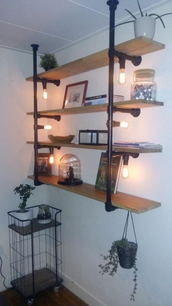 Dekoratif Duvara Borudan Raf ve Aydınlatma Lambader