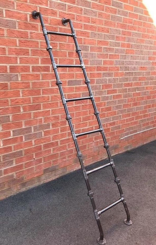 Dekoratif Borudan Raf ve Askılık