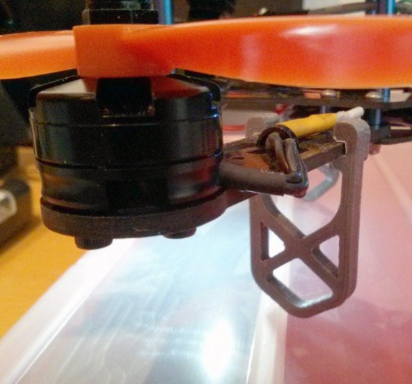 Emax Nighthawk 250 İniş Takımı Plastik Aparat