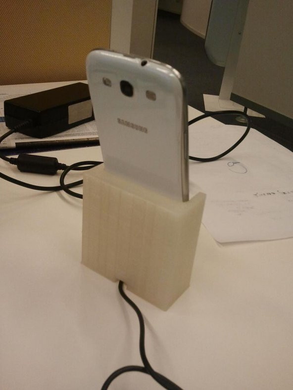 Samsung Galaxy S3 Dock Plastik Aparat - 4
