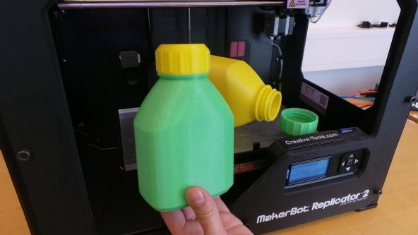 3D Yazdırılabilir Şişe Ve Vida Kapağı Plastik Aparat - 1