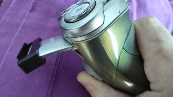 Philishave 8850 Tondeuze Mod Plastik Aparat - 2