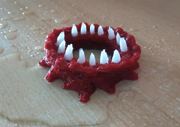 Küçük Canavar Ağız Plastik Aparat - 2