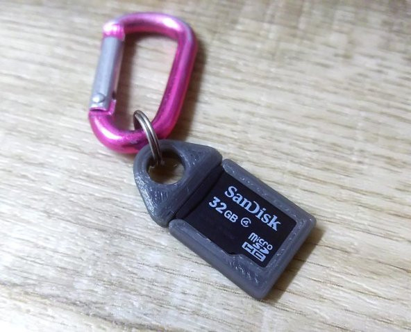 Mikro Sd Kart Tutucu Keychain Plastik Aparat