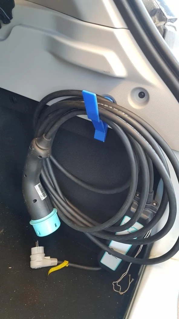 Renault Zoe Kablo Kancası Plastik Aparat