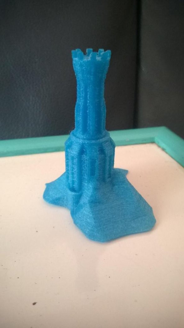 Turm Des Hasses Plastik Aparat - 1