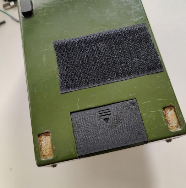 Sovtek Elektro-Harmonix Küçük Taş / Büyük Muff Gitar Pedal Pil Kapağı Plastik Aparat - 2