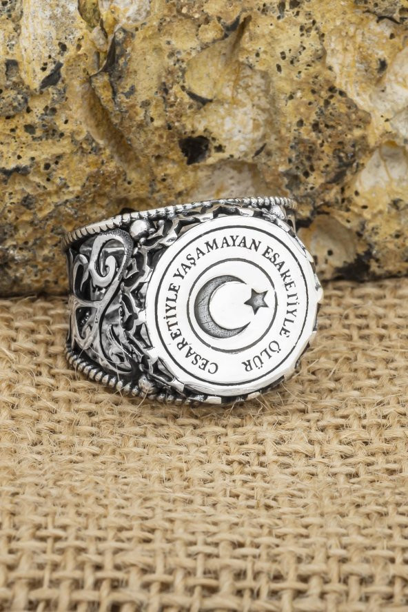 Cesaretiyle Yaşamayan Esaretiyle Ölür Yazılı 925 Gümüş Erkek Yüzük - Resim 7