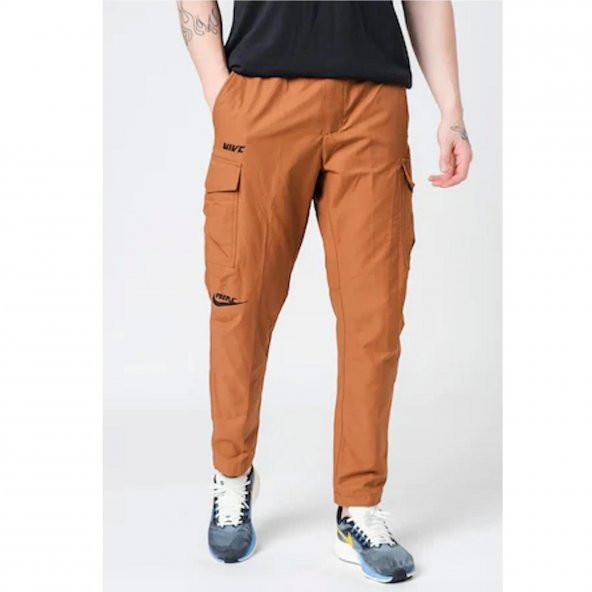 Nike Sportswear Essentials Woven Spor Pantolon DM6869-204