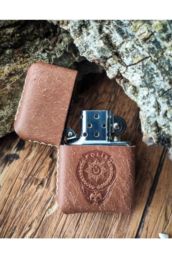 El Yapımı Hakiki Deri Kılıflı Çakmak - 2