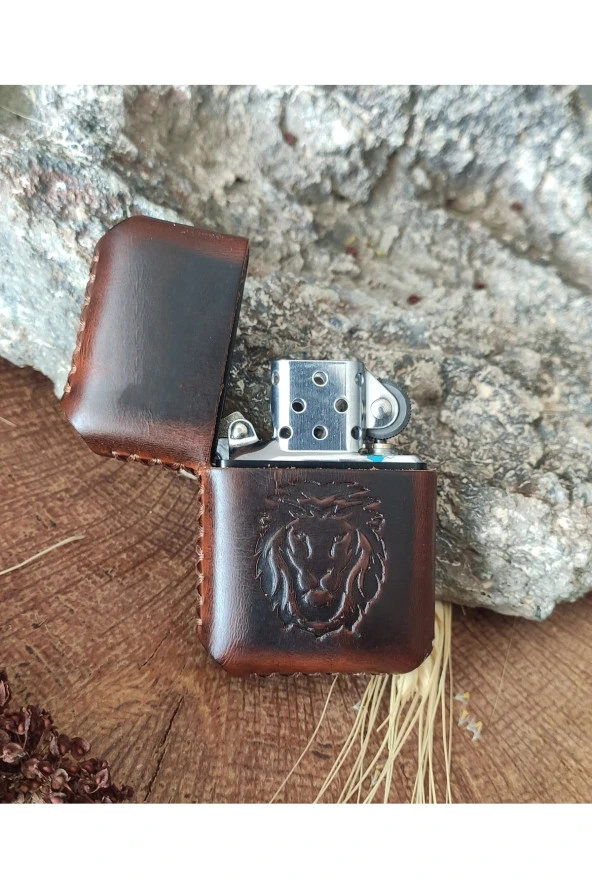 El Yapımı Hakiki Deri Kılıflı Zippo Çakmak