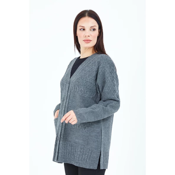 Kadın Gri V Yaka Düğmeli Cepli Örgü Yün Anne Triko Kısa Hırka - 3