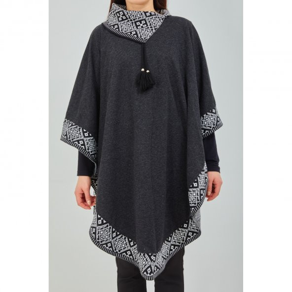 Kadın Siyah Beyaz Devrik Yakalı Desenli Geniş Kalıp Panço - 4