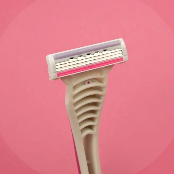 Wilkinson Sword Ekstra 3 Beauty  Kadın Kullan At  Tıraş Bıçağı 2 Paket- 6 Adet - Resim 5