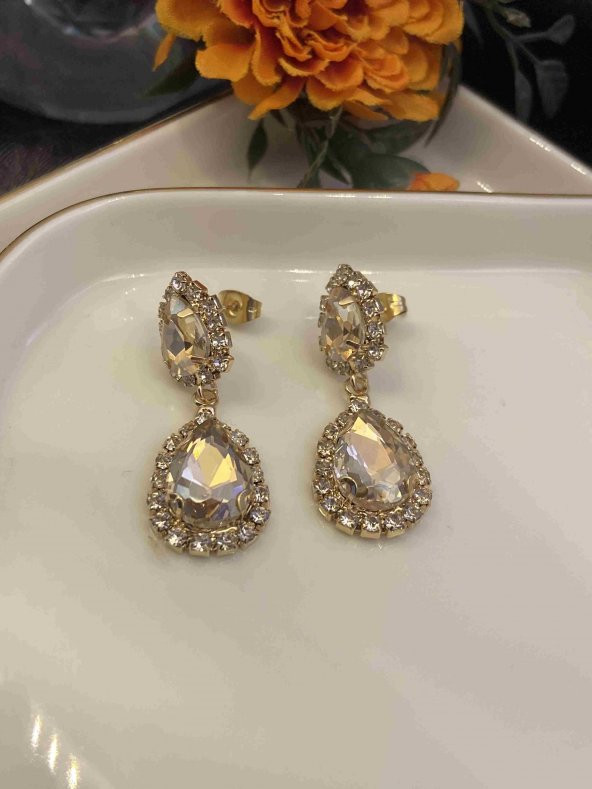 Aksesuar Çarşısı Zirkon Taşlı Gold Badem Küpe ürün görseli