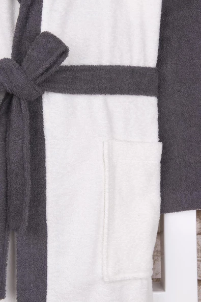 %100 Pamuk Kapüşonlu Göğsü Nakışlı Erkek Çocuk Bornoz - 3